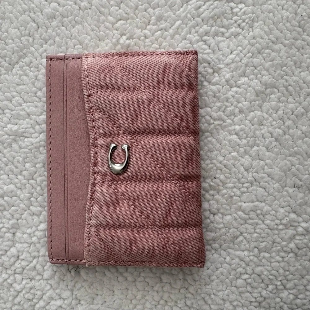 Coach Quilted Pink Card Holder - Picture 1 of 3